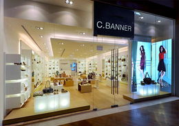 面對(duì)國際知名品牌強(qiáng)勢(shì)入駐國內(nèi)市場(chǎng),千由產(chǎn)品品牌躍升時(shí)尚集團(tuán)迫在眉睫 集和經(jīng)過縝密的品牌檢測(cè)與評(píng)估,第一時(shí)間定制一套完美品牌提升策略,及時(shí)幫助千渡過危機(jī)